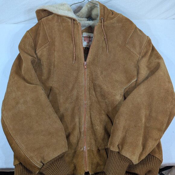 Men's Bullrun Sports Wear - Picture 1 of 2